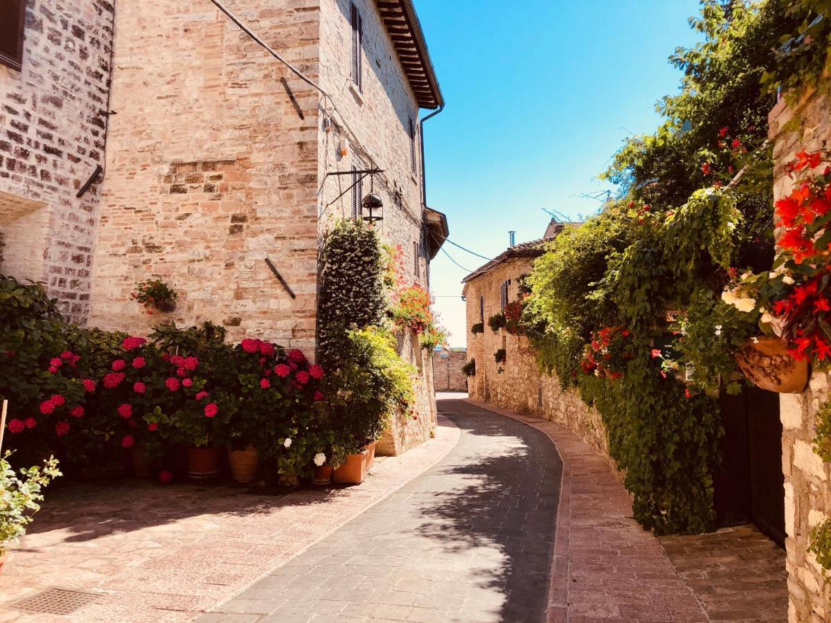 Residenza Vicolo Bovi Assisi Apartment Exterior photo